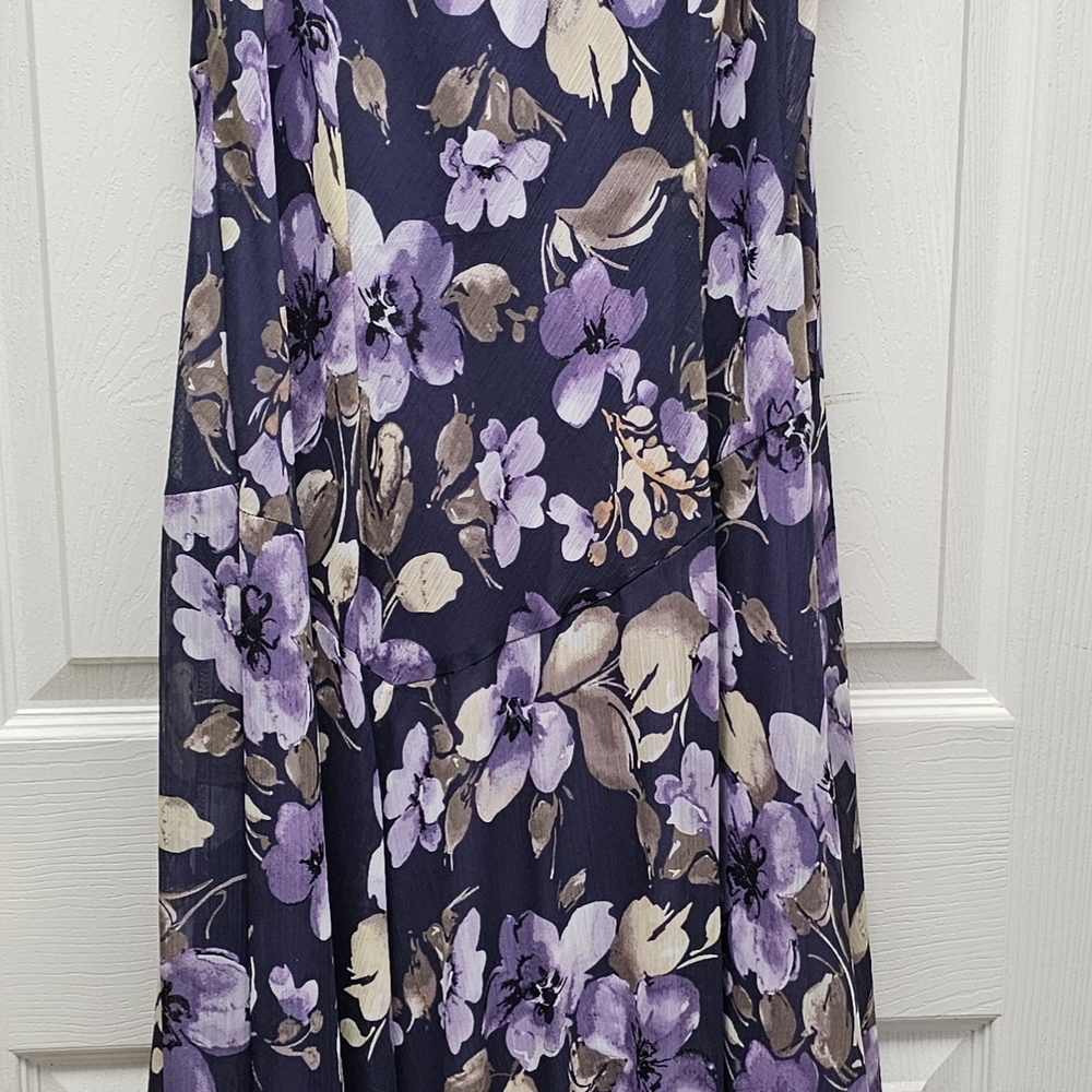 connected apparel Strapless Floral Dress in Purple and Taupe - Picture 3 of 3